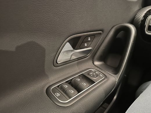Mercedes-Benz A-Klasse 160 Business Solution Camera | Parkeersensoren | Widescreen | Stoelverwarming | LED | 16" Lichtme... ActivLease financial lease