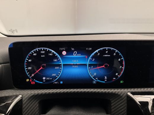 Mercedes-Benz A-Klasse 160 Business Solution Camera | Parkeersensoren | Widescreen | Stoelverwarming | LED | 16" Lichtme... ActivLease financial lease