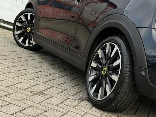 Mini Electric Classic 33 kWh NL-AUTO | PANODAK | LEDER ActivLease financial lease