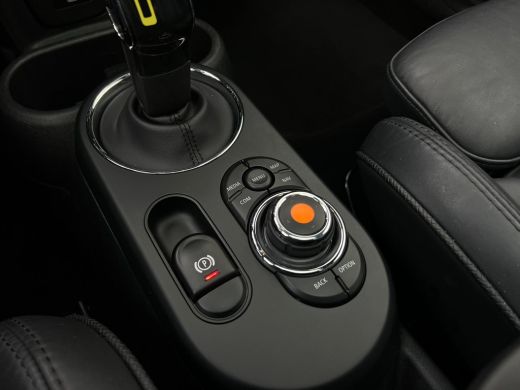 Mini Electric Classic 33 kWh NL-AUTO | PANODAK | LEDER ActivLease financial lease