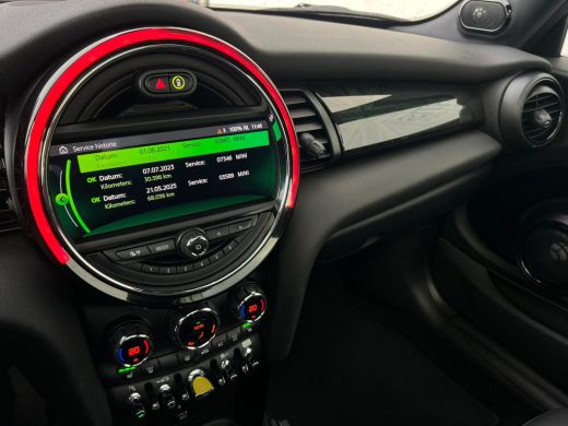 Mini Electric Classic 33 kWh NL-AUTO | PANODAK | LEDER ActivLease financial lease