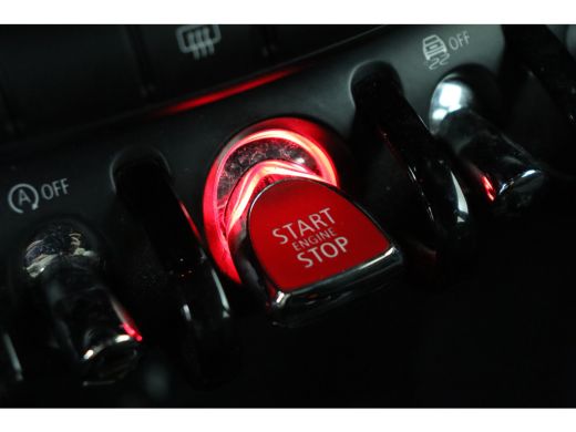 Mini One One / LED / Navigatie / Airconditioning / Cruise Control ActivLease financial lease