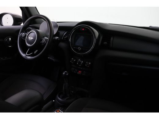 Mini One One / LED / Navigatie / Airconditioning / Cruise Control ActivLease financial lease