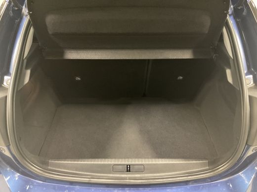 Opel Corsa 1.2 GS Line Panorama Dak | Digitaal Dashboard | Stoel & Stuurverwarming | Parkeersensoren | Clima... ActivLease financial lease