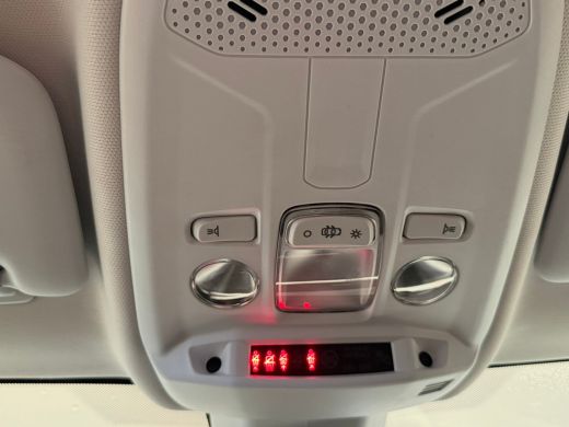 Opel Corsa 1.2 GS Line Panorama Dak | Digitaal Dashboard | Stoel & Stuurverwarming | Parkeersensoren | Clima... ActivLease financial lease