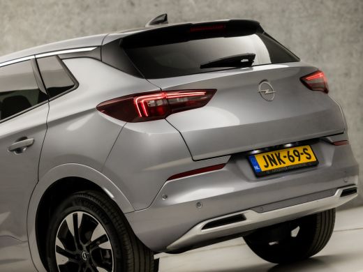 Opel Grandland 1.2 Turbo Elegance Sport Automaat (VIRTUAL COCKPIT, APPLE CARPLAY, GROOT NAVI, 360 CAMERA, SPORTS... ActivLease financial lease