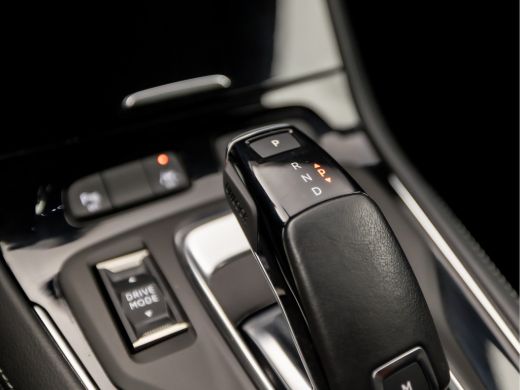 Opel Grandland 1.2 Turbo Elegance Sport Automaat (VIRTUAL COCKPIT, APPLE CARPLAY, GROOT NAVI, 360 CAMERA, SPORTS... ActivLease financial lease