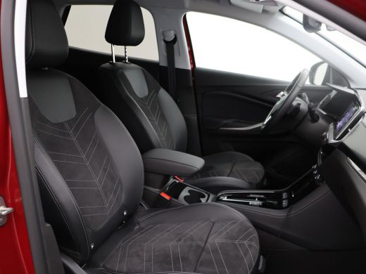 Opel Grandland 1.6 TURBO PLUG-IN 224 PK ULTIMATE + TREKHAAK | ADAPTIVE CRUISE | STUUR/STOELVERW. | LED ActivLease financial lease
