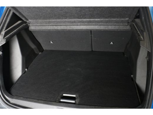 Peugeot 2008 1.2 PureTech 130PK Allure | Navi | Clima | Cruise | Camera | Parkeersensoren | 17" Lichtmetaal | ... ActivLease financial lease