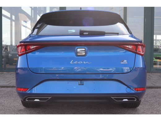 Seat Leon Sportstourer FR Business - eHybrid | Achteruitrijcamera | Automatisch dimmende binnenspiegel | Da... ActivLease financial lease