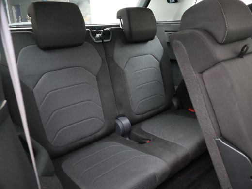 Skoda Kodiaq 1.5 TSI 150 PK DSG 7-PERSOONS + TREKHAAK | APPLE CARPLAY | STUUR / STOELVERWARMING ActivLease financial lease