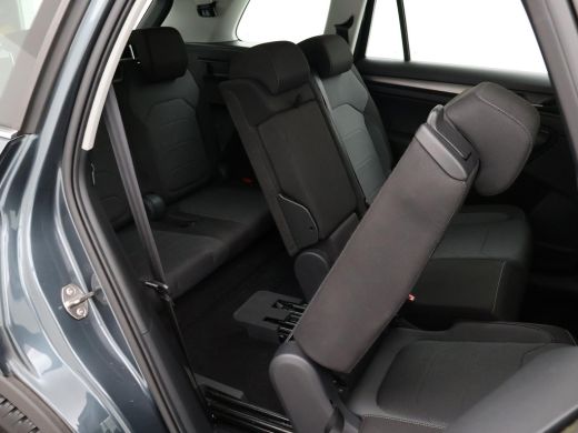 Skoda Kodiaq 1.5 TSI 150 PK DSG 7-PERSOONS + TREKHAAK | APPLE CARPLAY | STUUR / STOELVERWARMING ActivLease financial lease