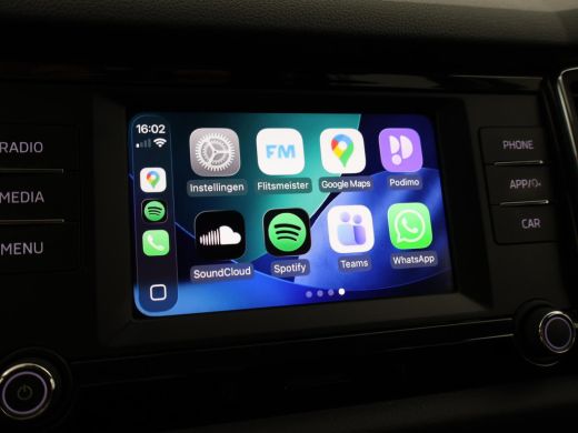 Skoda Kodiaq 1.5 TSI 150 PK DSG 7-PERSOONS + TREKHAAK | APPLE CARPLAY | STUUR / STOELVERWARMING ActivLease financial lease