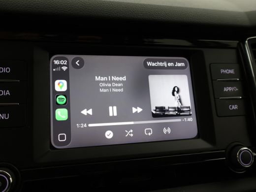 Skoda Kodiaq 1.5 TSI 150 PK DSG 7-PERSOONS + TREKHAAK | APPLE CARPLAY | STUUR / STOELVERWARMING ActivLease financial lease