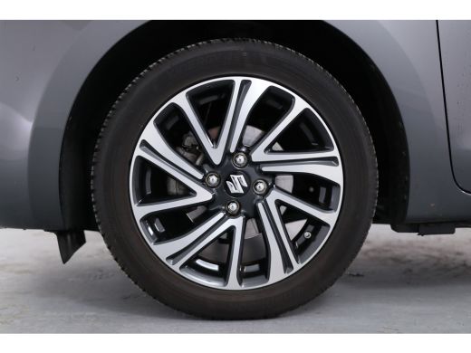 Suzuki Swift 1.2 Style Smart Hybrid | 1e Eigenaar! | Navi | Camera | Stoelverwarming | Clima | Cruise Adaptive... ActivLease financial lease