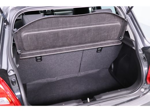 Suzuki Swift 1.2 Style Smart Hybrid | 1e Eigenaar! | Navi | Camera | Stoelverwarming | Clima | Cruise Adaptive... ActivLease financial lease