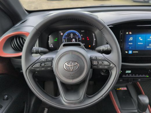Toyota Aygo Hybrid 115 pulse | Easy Pack | Android Auto | Apple Carplay | Automaat ActivLease financial lease