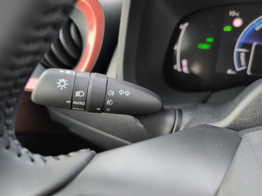 Toyota Aygo Hybrid 115 pulse | Easy Pack | Android Auto | Apple Carplay | Automaat ActivLease financial lease