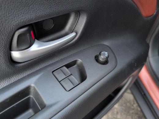 Toyota Aygo Hybrid 115 pulse | Easy Pack | Android Auto | Apple Carplay | Automaat ActivLease financial lease