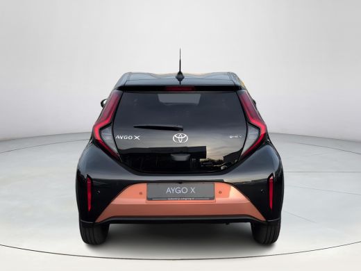 Toyota Aygo Hybrid 115 pulse | Easy Pack | Android Auto | Apple Carplay | Automaat ActivLease financial lease