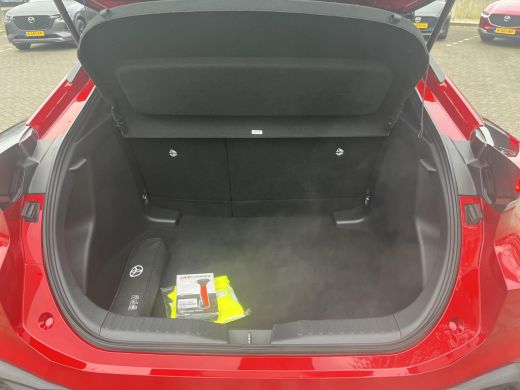 Toyota C-HR 1.8 Hybrid 140 Dynamic | Navigatie | Apple CarPlay/Android auto | Achteruitrijcamera ActivLease financial lease