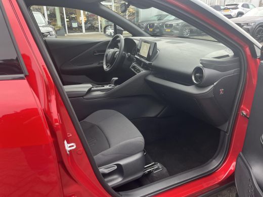 Toyota C-HR 1.8 Hybrid 140 Dynamic | Navigatie | Apple CarPlay/Android auto | Achteruitrijcamera ActivLease financial lease