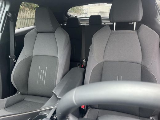 Toyota C-HR 1.8 Hybrid 140 Dynamic | Navigatie | Apple CarPlay/Android auto | Achteruitrijcamera ActivLease financial lease