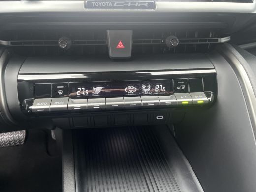 Toyota C-HR 1.8 Hybrid 140 Dynamic | Navigatie | Apple CarPlay/Android auto | Achteruitrijcamera ActivLease financial lease