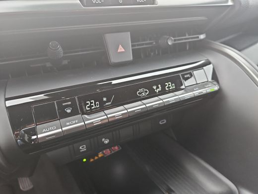 Toyota C-HR 1.8 Hybrid 140 First Edition (Navigatie - Park. assist) ActivLease financial lease