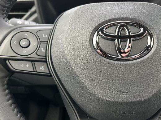 Toyota Corolla Cross Hybrid 140 Active | Massive grey metallic | Safety Pack | Nieuw uit voorraad leverbaar | ActivLease financial lease