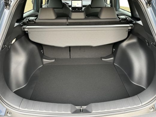 Toyota Corolla Cross Hybrid 140 Active | Massive grey metallic | Safety Pack | Nieuw uit voorraad leverbaar | ActivLease financial lease