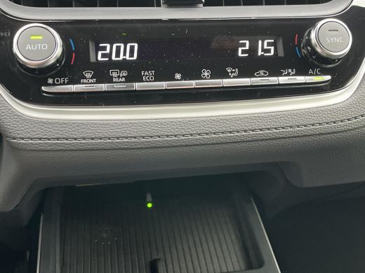 Toyota Corolla Cross Hybrid 140 Dynamic | Urban Khaki | 2025 model | Demonstratie auto | ActivLease financial lease