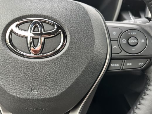 Toyota Corolla Cross Hybrid 140 Dynamic | Urban Khaki | 2025 model | Demonstratie auto | ActivLease financial lease