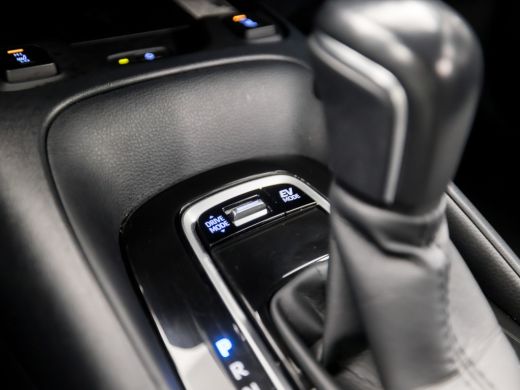 Toyota Corolla Touring Sports 2.0 Hybrid Sport 180Pk Automaat (VIRTUAL COCKPIT, APPLE CARPLAY, CAMERA, STOELVERWARMING, SPORTST... ActivLease financial lease