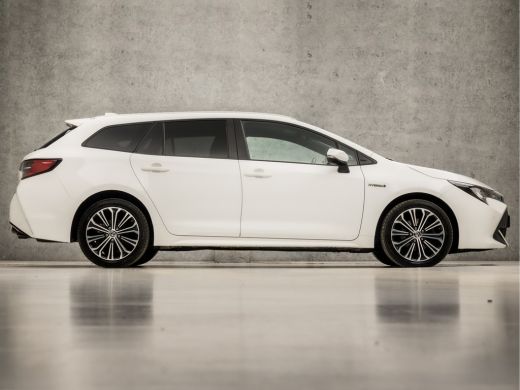 Toyota Corolla Touring Sports 2.0 Hybrid Sport 180Pk Automaat (VIRTUAL COCKPIT, APPLE CARPLAY, CAMERA, STOELVERWARMING, SPORTST... ActivLease financial lease