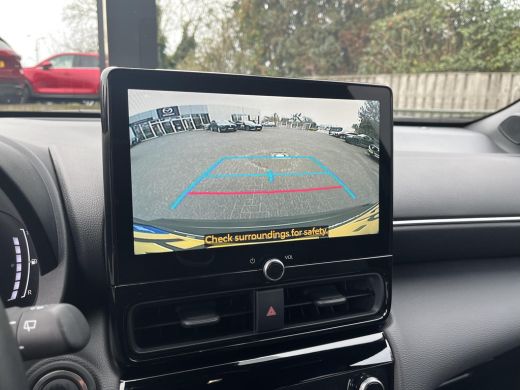 Toyota Yaris Cross 1.5 Hybrid 115 First Edition | Apple CarPlay/Android auto | Navigatie | Achteruitrijcamera | Comf... ActivLease financial lease