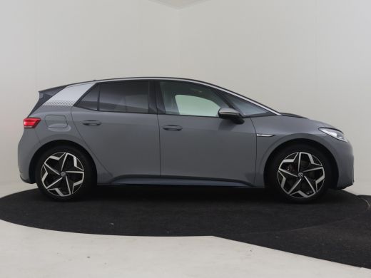 Volkswagen ID.3 First Plus 58 kWh 204pk | Trekhaak "Steunhaak " | Navigatie | Adaptief cruise control | Camera ac... ActivLease financial lease