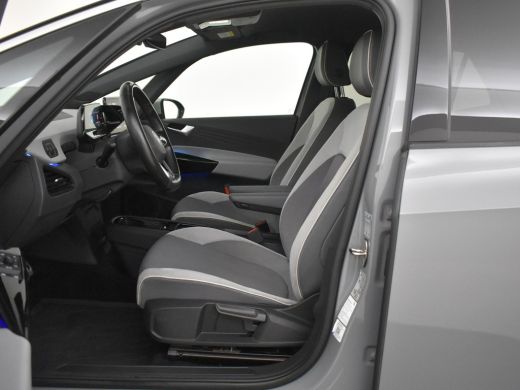 Volkswagen ID.3 First Plus 58 kWh 204pk | Trekhaak "Steunhaak " | Navigatie | Adaptief cruise control | Camera ac... ActivLease financial lease