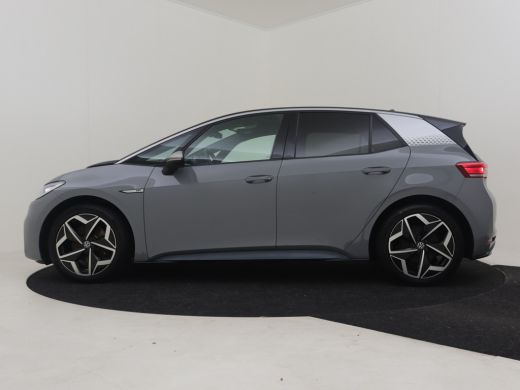 Volkswagen ID.3 First Plus 58 kWh 204pk | Trekhaak "Steunhaak " | Navigatie | Adaptief cruise control | Camera ac... ActivLease financial lease
