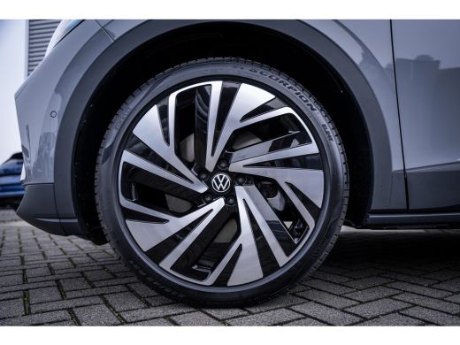 Volkswagen ID.4 Pro Limited Edition Inclusief &euro;2000,- inruilvoordeel | 'App-Connect' draadloze smartphone integra... ActivLease financial lease