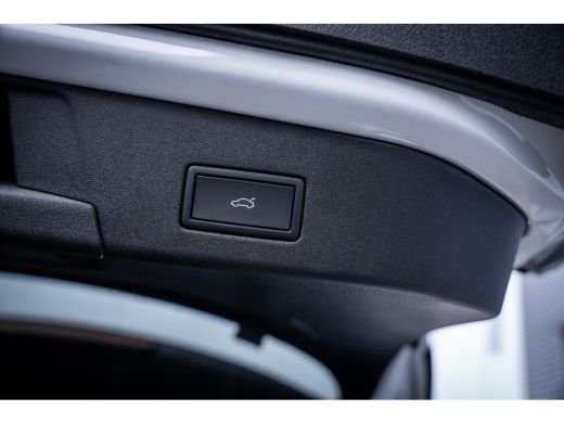 Volkswagen ID.4 Pro Limited Edition Plus Inclusief &euro;2000,- inruilvoordeel | 'App-Connect' draadloze smartphone in... ActivLease financial lease