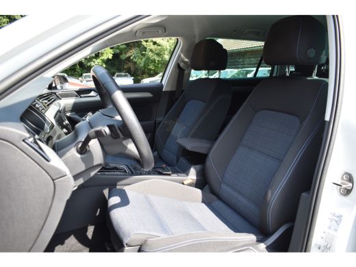 Volkswagen Passat Variant 218PK DSG HYBRID GTE BUSINESS CAMERA/NAVI/STUURVERW. ActivLease financial lease
