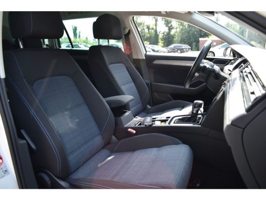 Volkswagen Passat Variant 218PK DSG HYBRID GTE BUSINESS CAMERA/NAVI/STUURVERW. ActivLease financial lease