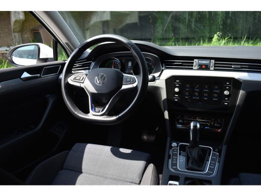 Volkswagen Passat Variant 218PK DSG HYBRID GTE BUSINESS CAMERA/NAVI/STUURVERW. ActivLease financial lease