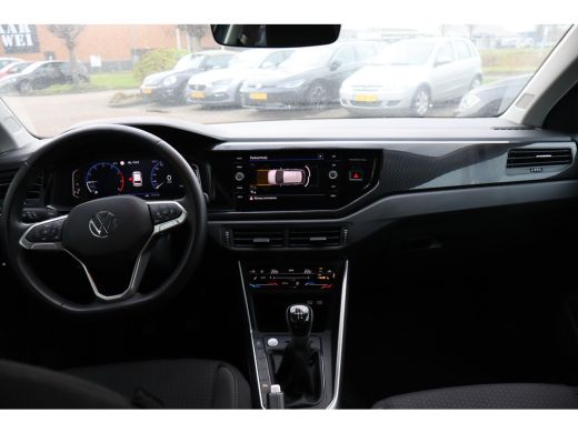Volkswagen Polo 95PK 1.0 TSI Life Edition | Achteruitrijcamera | Hill hold functie | Rijstrooksensor met correctie ActivLease financial lease