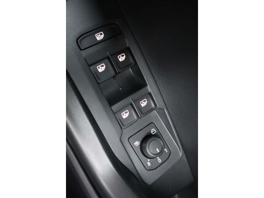 Volkswagen T-Cross 115PK Life Edition Inclusief &euro;2000,- inruilvoordeel | Achteruitrijcamera (Rear View) | Digital Co... ActivLease financial lease