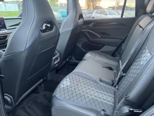 Volkswagen Tayron 1.5 eHybrid R-Line Edition | 272PK | PHEV | Trekhaak | Pano | ActivLease financial lease