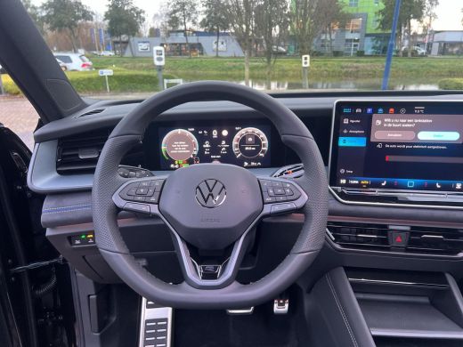 Volkswagen Tayron 1.5 eHybrid R-Line Edition | 272PK | PHEV | Trekhaak | Pano | ActivLease financial lease