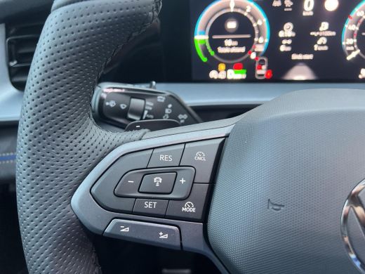 Volkswagen Tayron 1.5 eHybrid R-Line Edition | 272PK | PHEV | Trekhaak | Pano | ActivLease financial lease