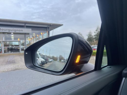 Volkswagen Tayron 1.5 eHybrid R-Line Edition | 272PK | PHEV | Trekhaak | Pano | ActivLease financial lease